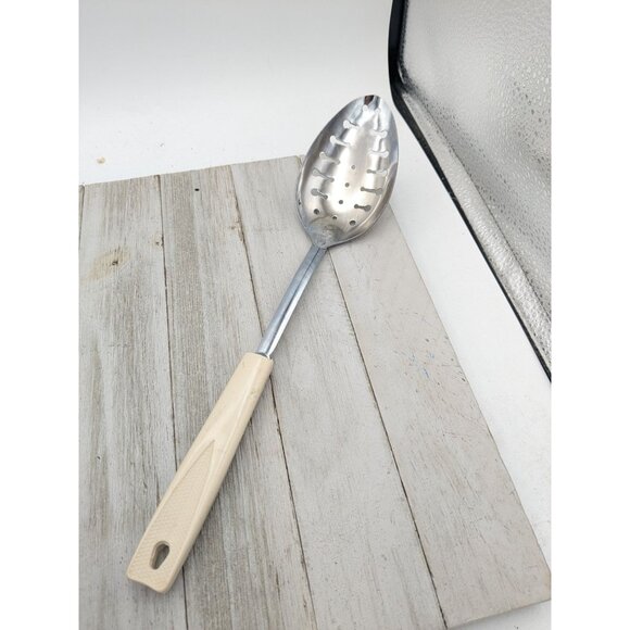 Vintage Ekco Slotted Serving Spoon Almond Handle 12" - Picture 1 of 8